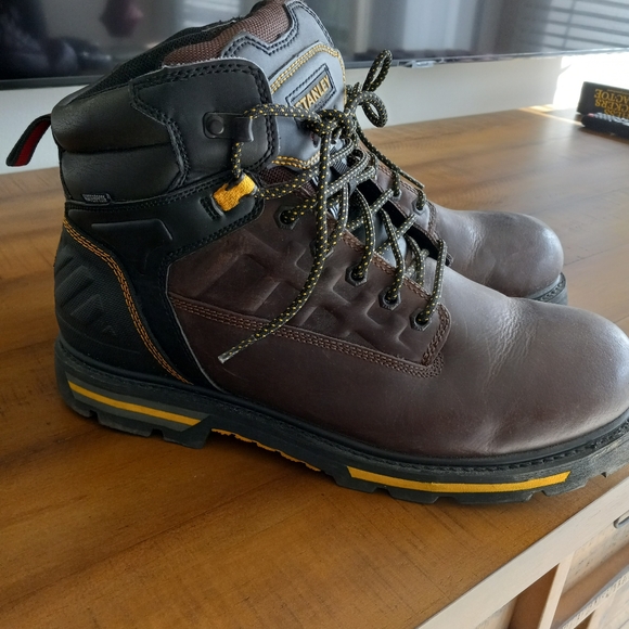 Stanley work boots size 14